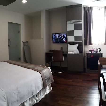 Hotel Parami Янгон Екстер'єр фото