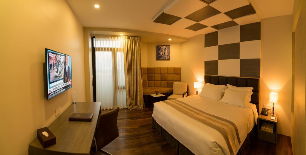 Hotel Parami Янгон Екстер'єр фото