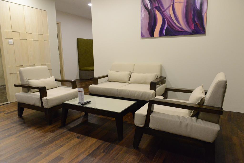 Hotel Parami Янгон Екстер'єр фото