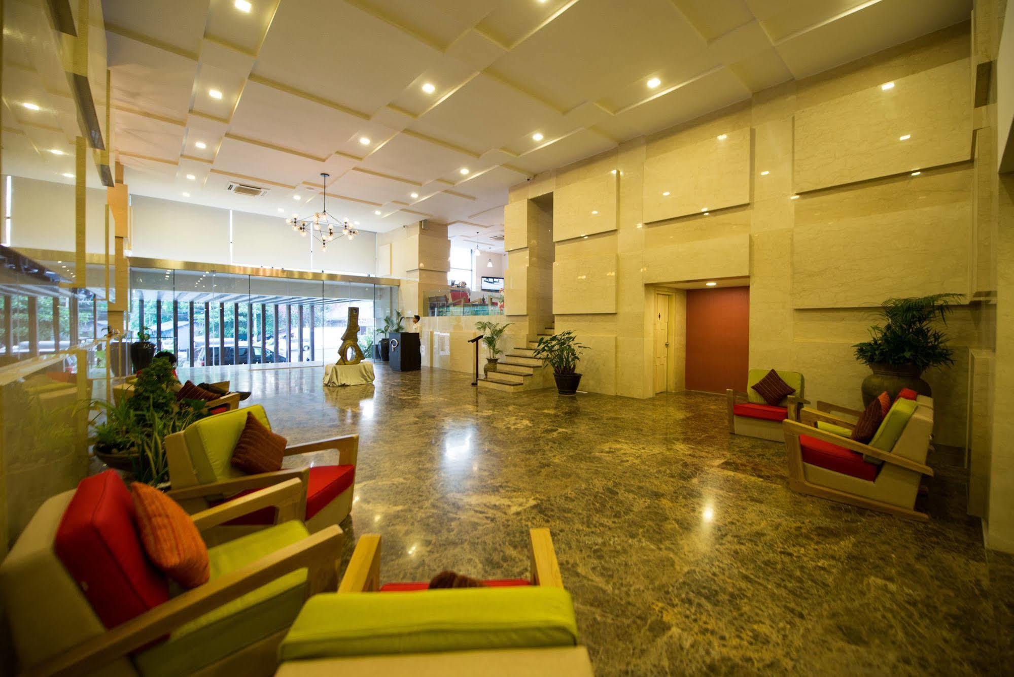 Hotel Parami Янгон Екстер'єр фото